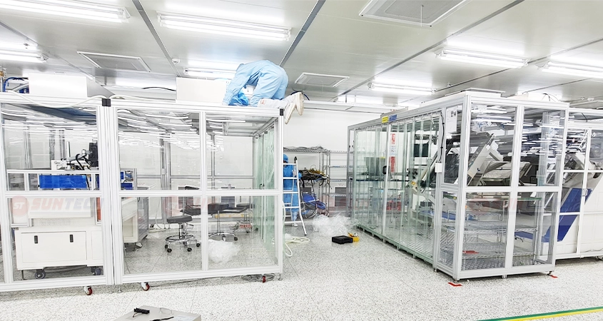 Lắp đặt clean booth trong khu vực lắp vi mạch điện tử