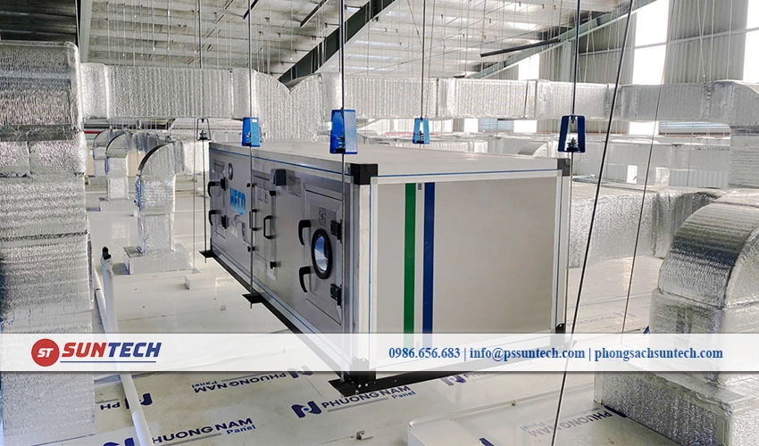 Thiết bị xử lý không khí AHU được lắp đặt trên cao